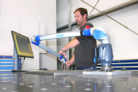 FARO Prime Messarm im QS-Raum