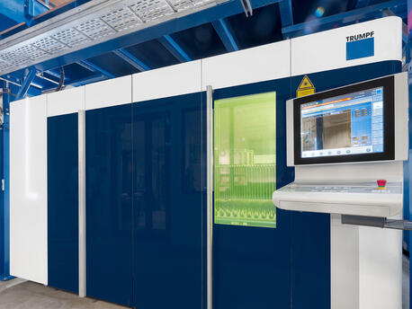 Laser cutting machine Trumpf TruLaser 5040 fiber with powerful 5 kW
